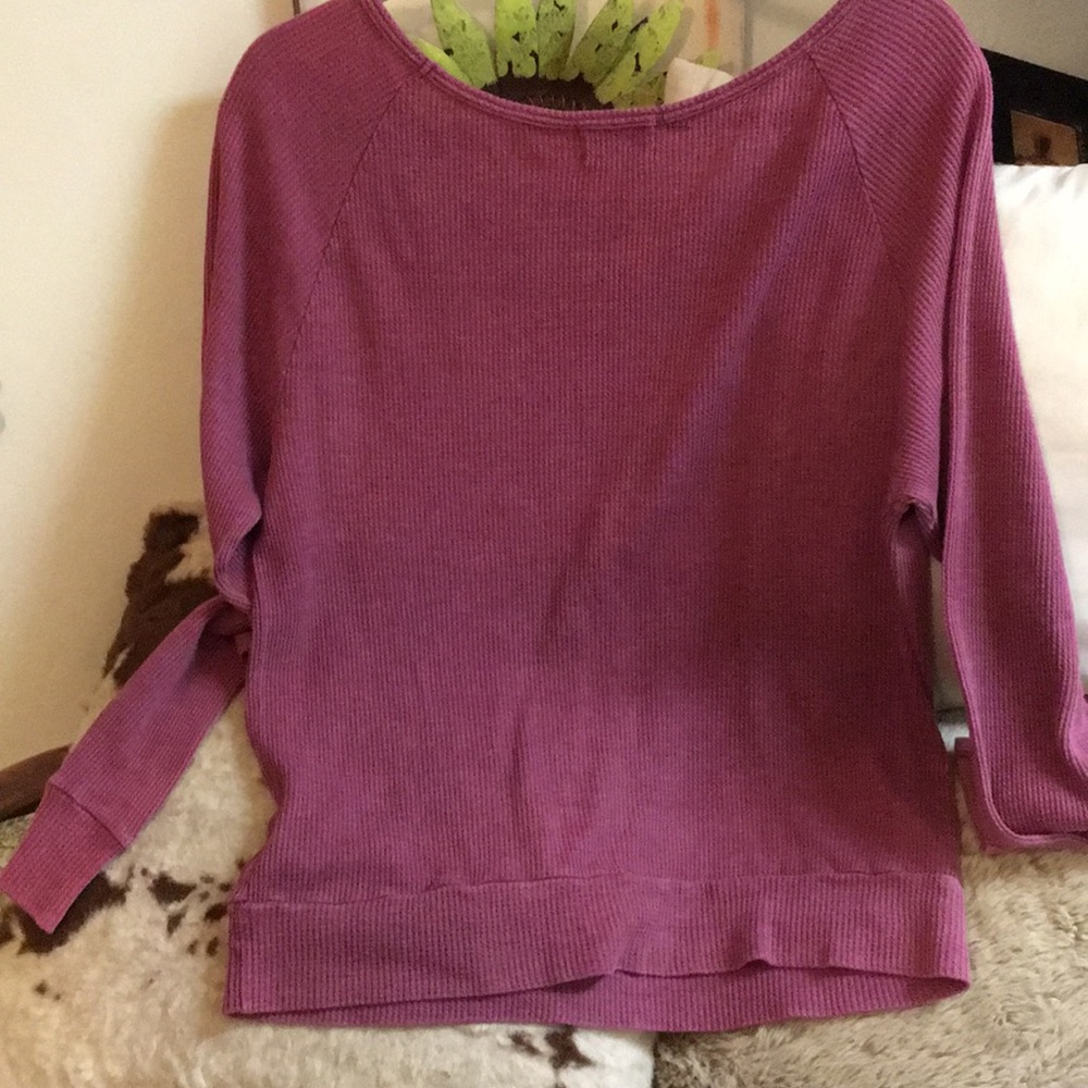 So Cute On! The Clas-sic Long Sleeve Mustache Top! - Picture 6 of 8